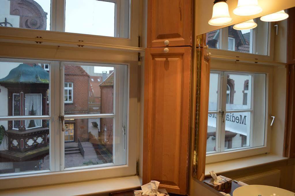 Altstadthotel Twardokus เอาริคช์ ภายนอก รูปภาพ